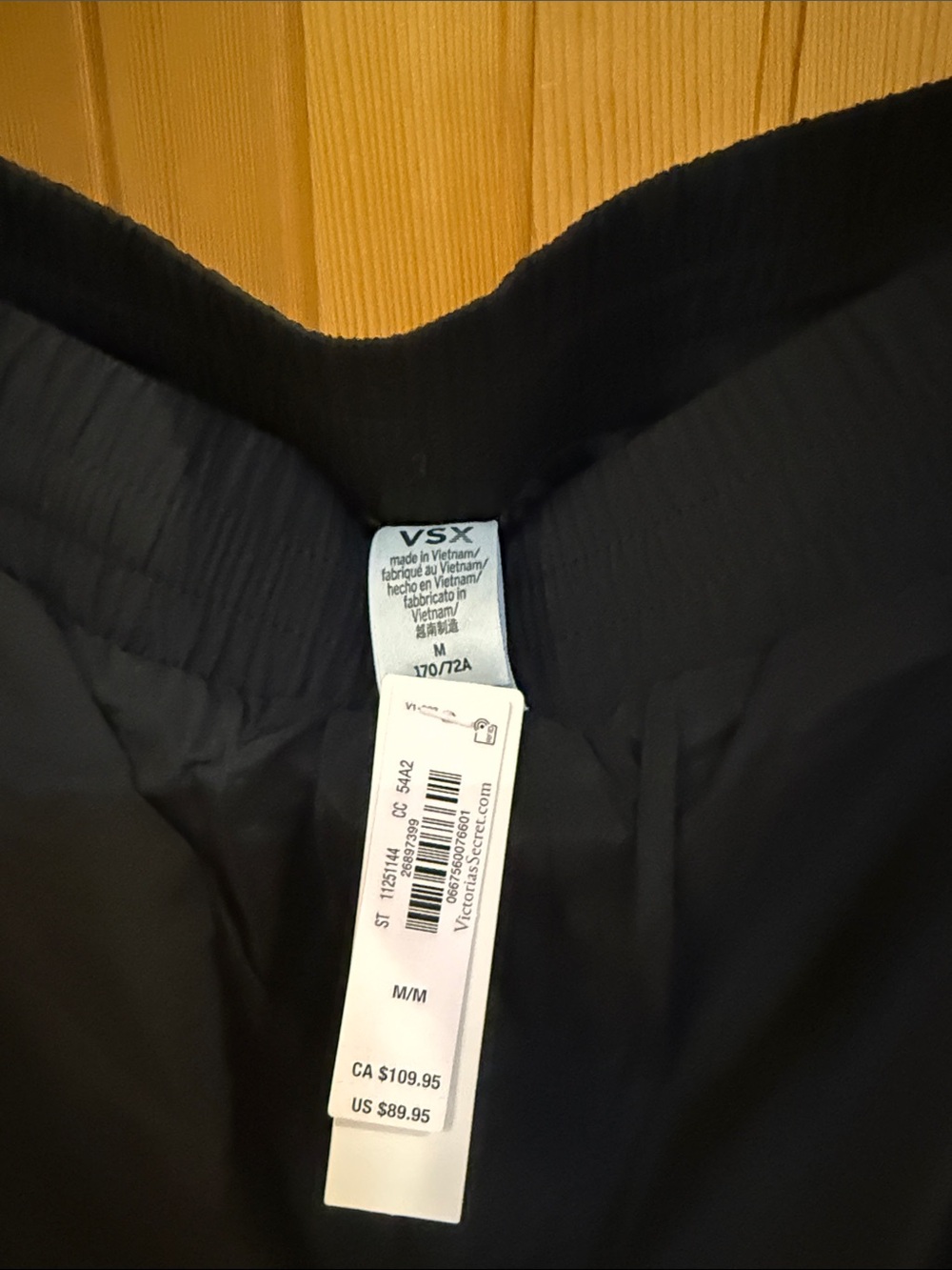 Victoria’s Secret VSX Women’s Black Elastic Waist Lightweight Pants Size M NWT - Picture 2 of 7